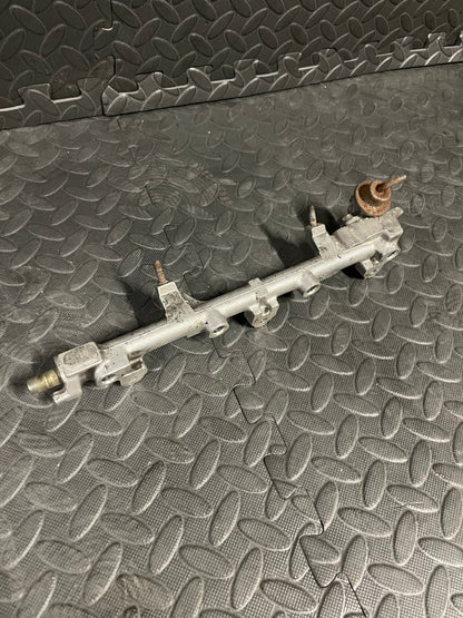 B16b fuel rail