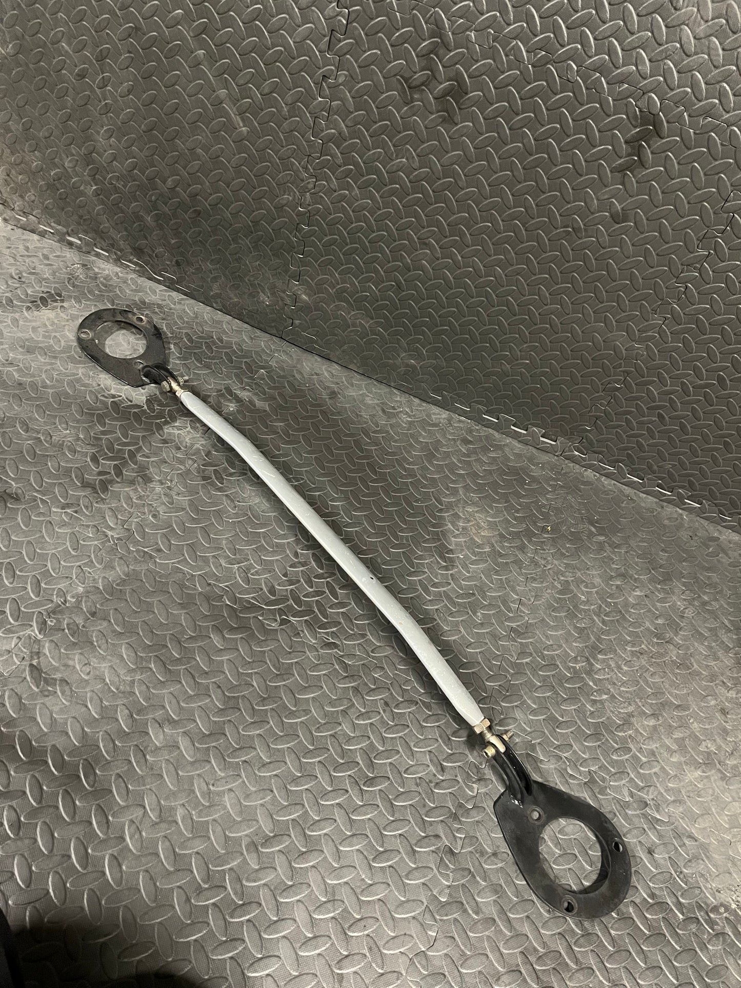 180SX strut brace
