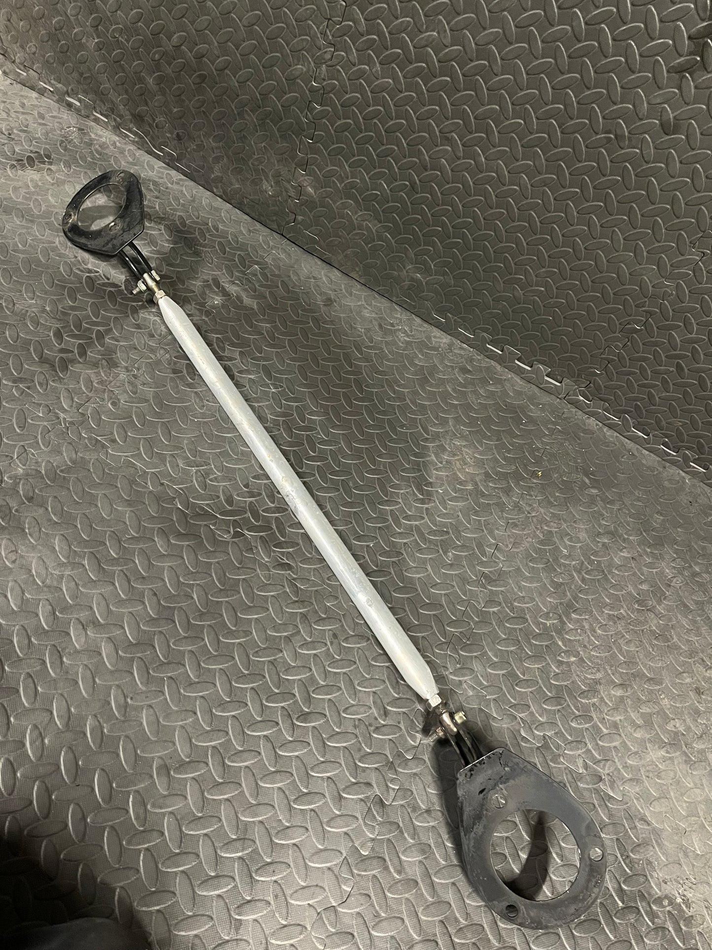 180SX strut brace
