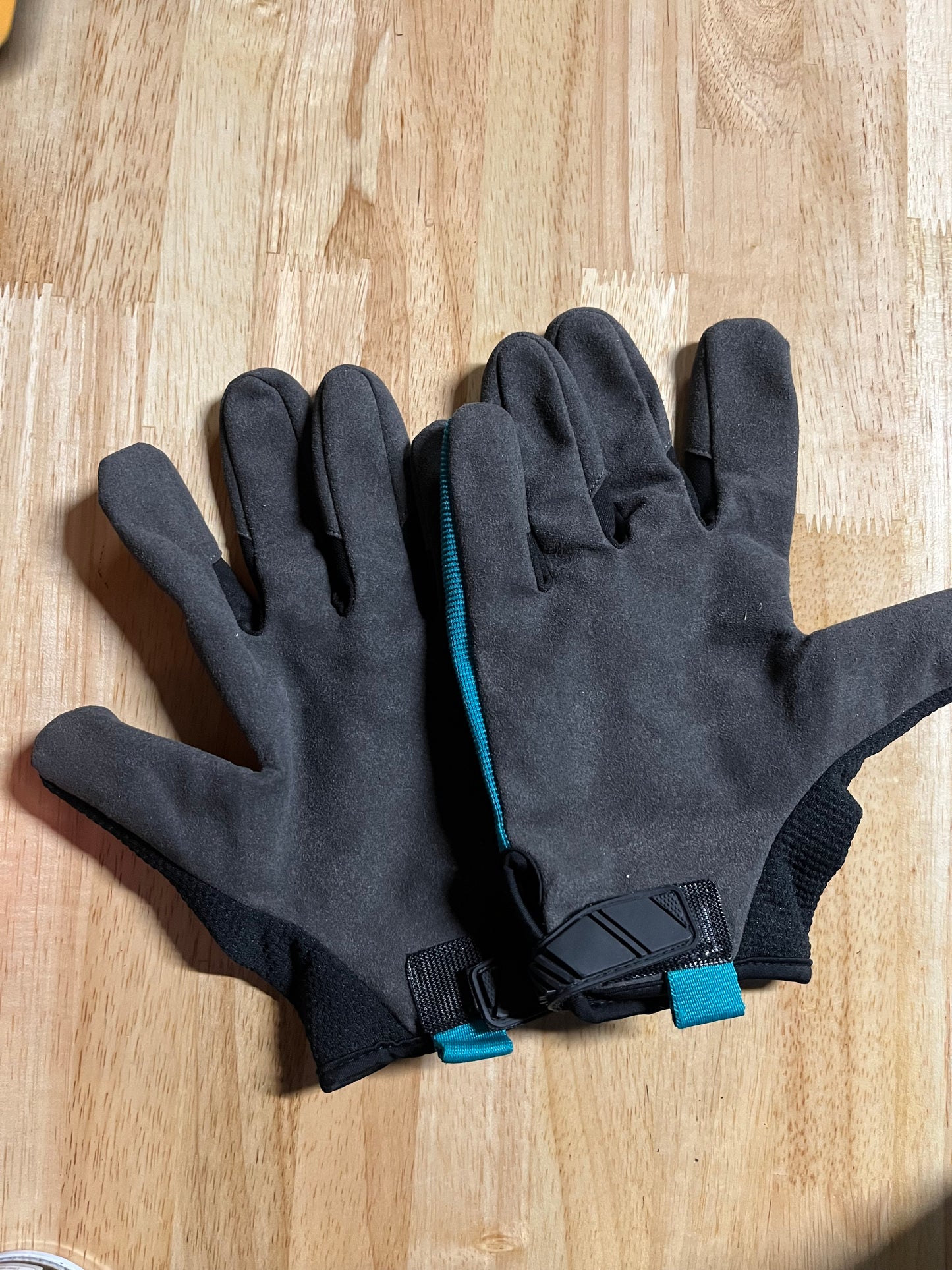 Project Mu gloves