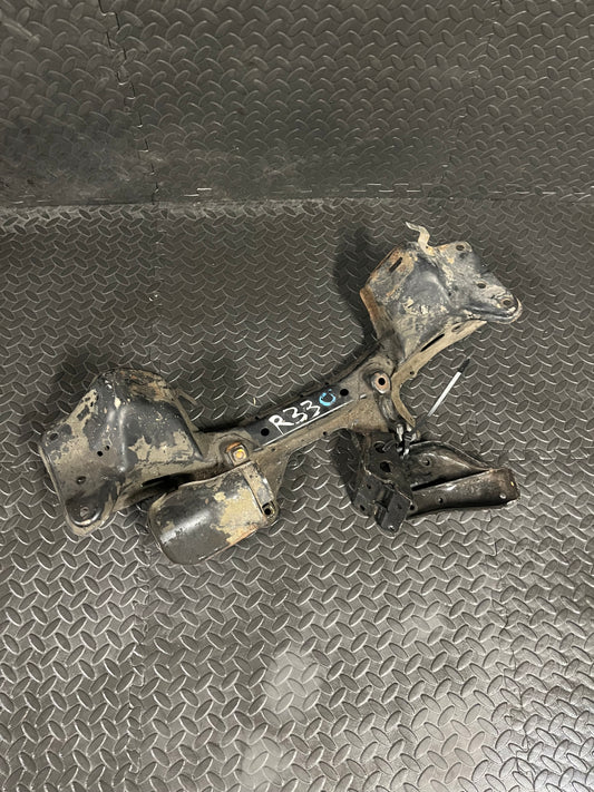 Nissan Skyline R33 subframe