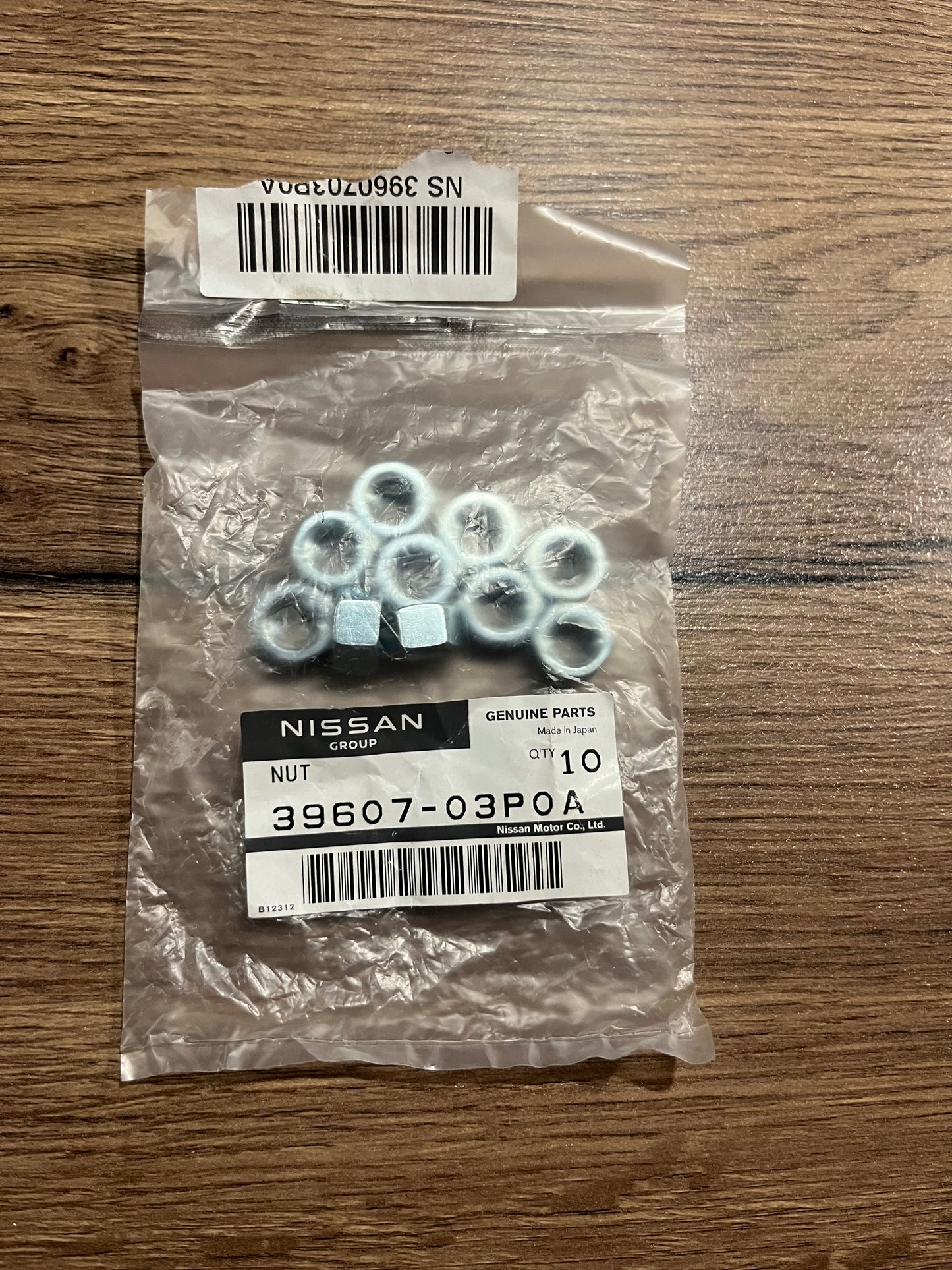 5x1 Nissan drive shaft bolt and nut set
